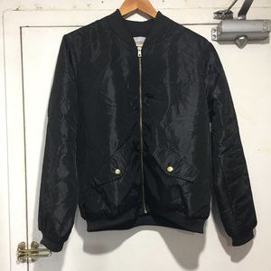 GUESS BOMBER JACKETS SIZE XL